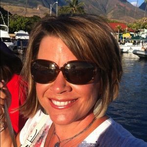 Meet your Posher, Traci